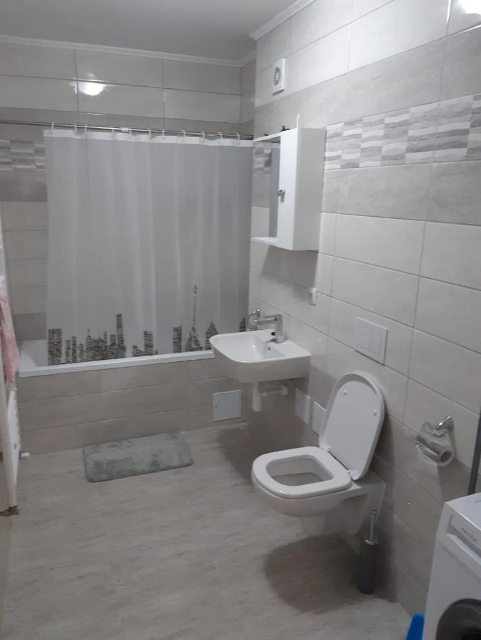 Flor Apartaments Targu Mures Ngoại thất bức ảnh