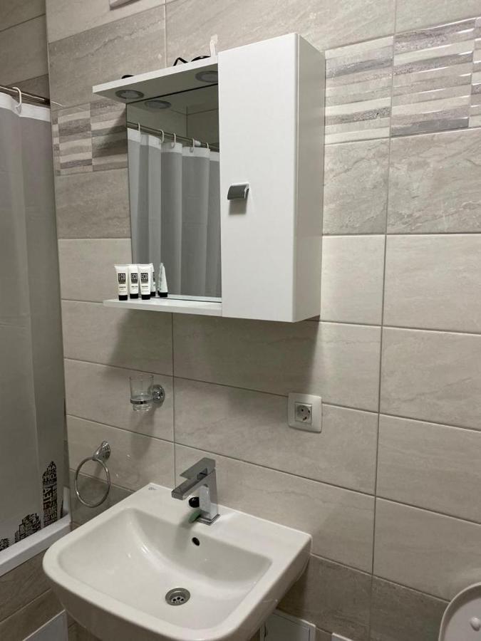 Flor Apartaments Targu Mures Ngoại thất bức ảnh